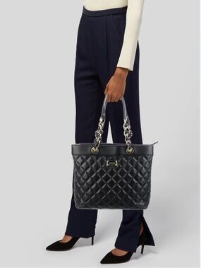 ST JOHN Jumbo Luxury Chain Link Quilted Leather Black Bag